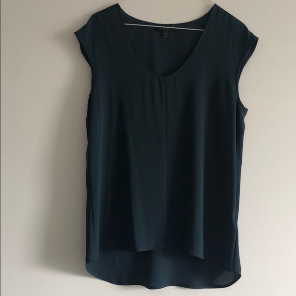 J Crew Emerald green blouse - Picture 1 of 3